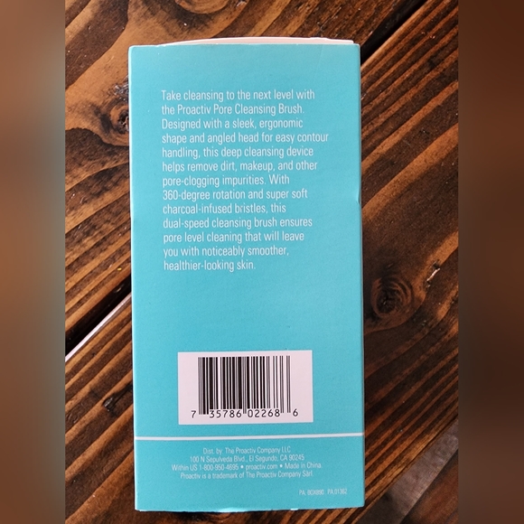 Proactive Pore Cleansing Brush - Picture 4 of 4